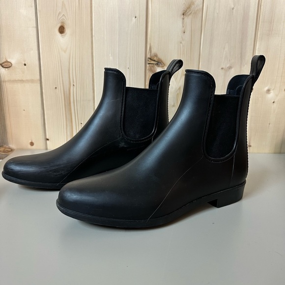 Black Ankle Boots for Women - Picture 1 of 5